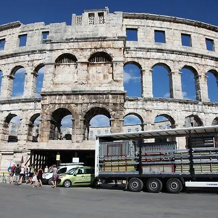 Apartamento Saric Pula