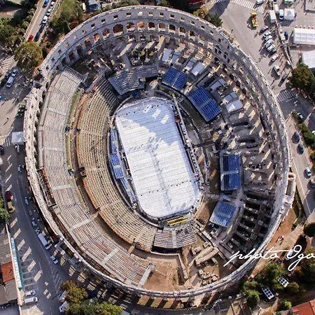 Saric * Pula