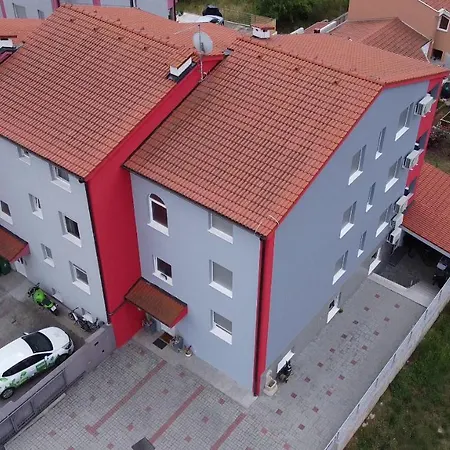 Saric * Pula