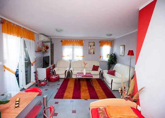 萨里奇公寓酒店 普拉