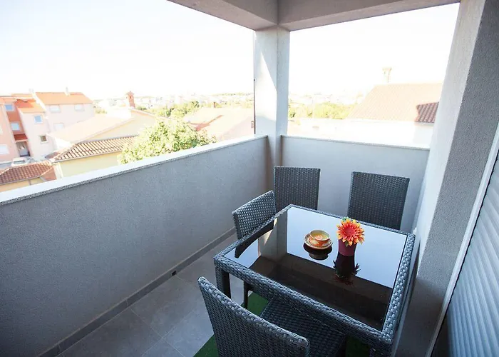 萨里奇公寓酒店