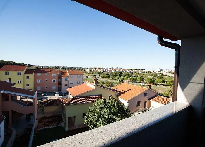 萨里奇公寓酒店