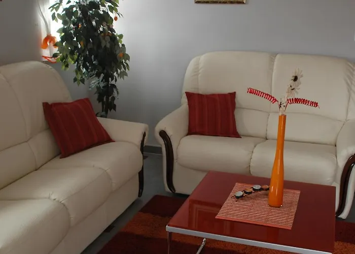 萨里奇公寓酒店